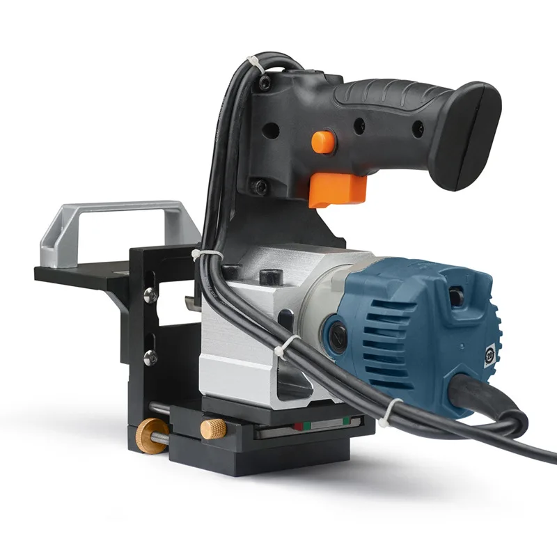 Détail du moteur et du support du gabarit FDLT-2IN1-K01