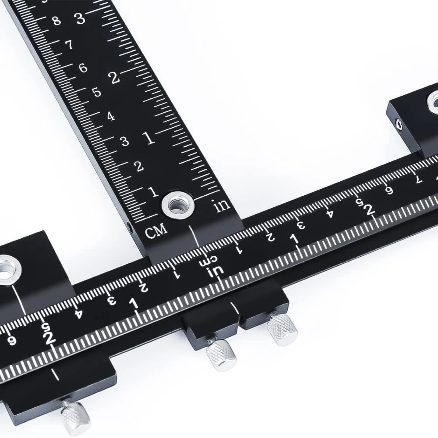 Zoom sur les échelles de mesure CM et IN