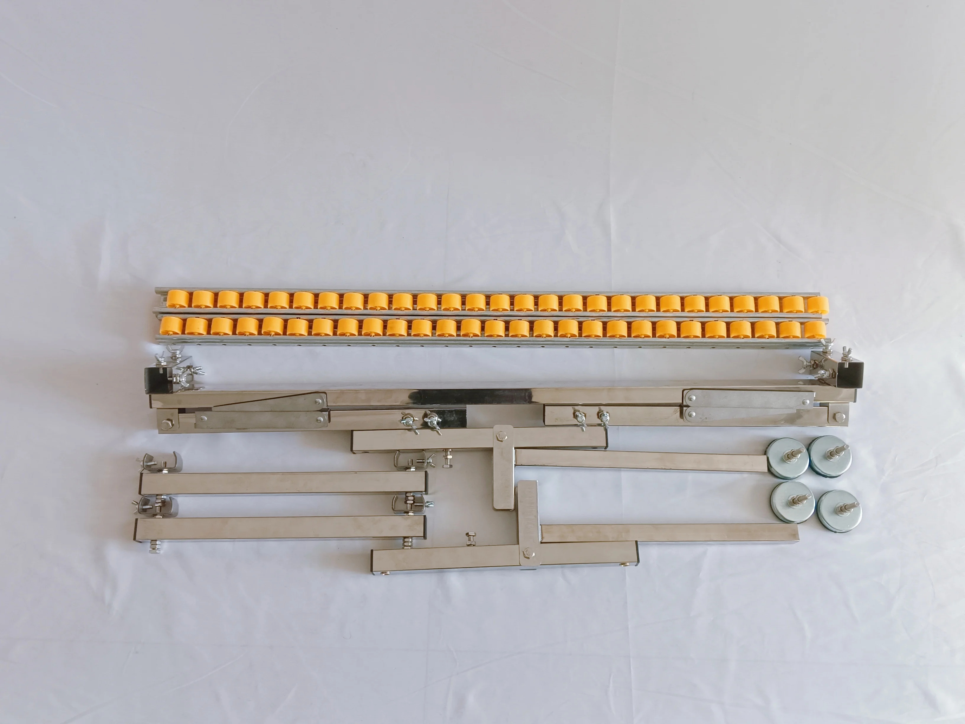 Détail du support à rouleaux plié et démonté